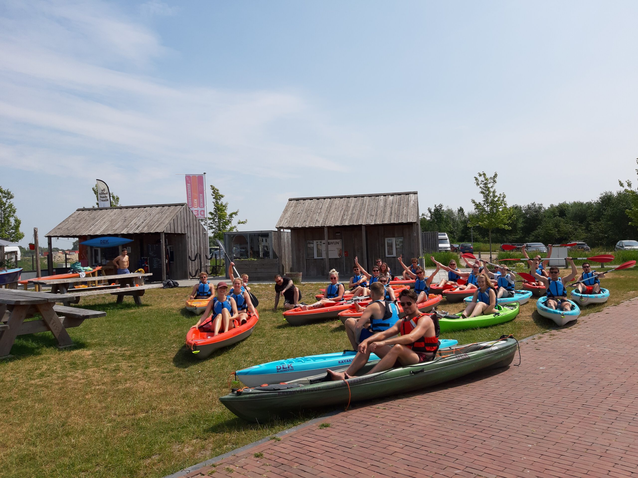 Kayak huren Groningen Nederland Oldambtmeer kayak verhuur kajak sit on top Drinken Eten Kayakverhuur DEK Blauwestad Kayak huren Groningen Nederland Oldambtmeer kayak verhuur kajak sit on top Drinken Eten Kayakverhuur DEK Blauwestad
