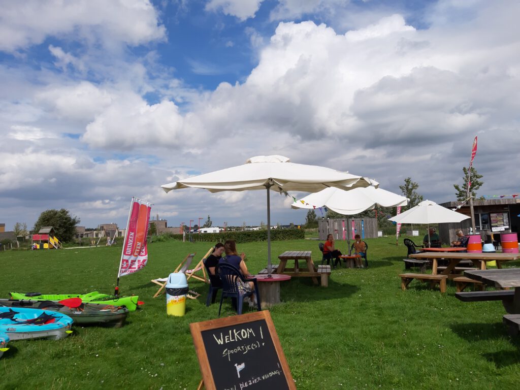 Jongerenwerk Social werk Oldambt Kayak Arrangement Drinken Eten Kayakverhuur DEK Blauwestad