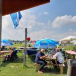 Terras gemaakt van surfplanken en zeilboot als bar DEK Blauwestad Oldambt Groningen Nederland