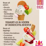 ambachtelijke Vanille of yoghurtijs in hoorntje of Stracciatella bij Kayakverhuur DEK Blauwestad Oldambtmeer Groningen Nederland