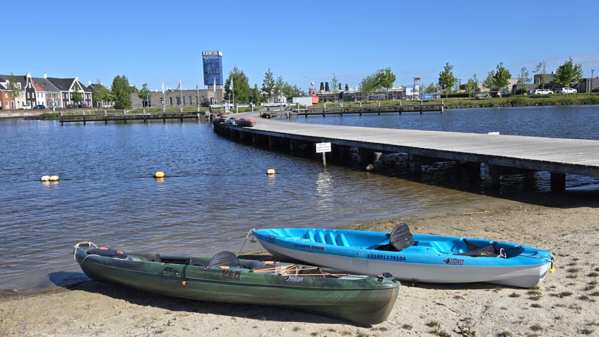 Kayakboot huren Groningen Nederland Oldambtmeer