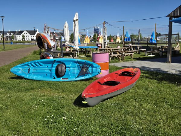 flexibele openingstijden bij DEK Drinken Eten Kayakverhuur DEK Blauwestad Oldambt Groningen Nederland